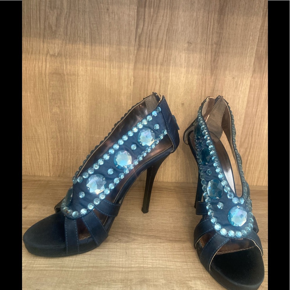 SOLD! Gemstone Heels 👠